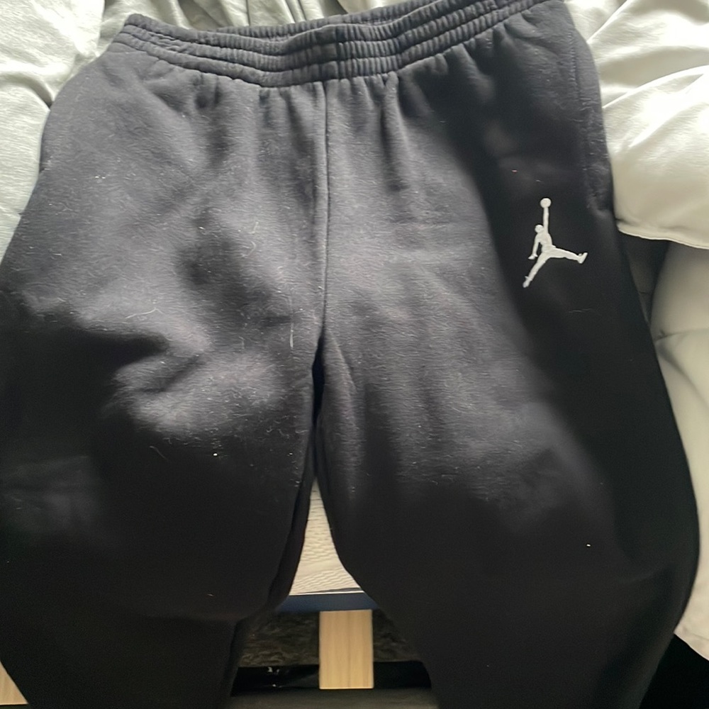 Jordan pants (BOYS) size LARGE